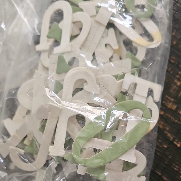 Assorted Alphabet Craft Chipboard Letters And Shapes For Scrapbooking Arts Craft - Picture 6 of 10